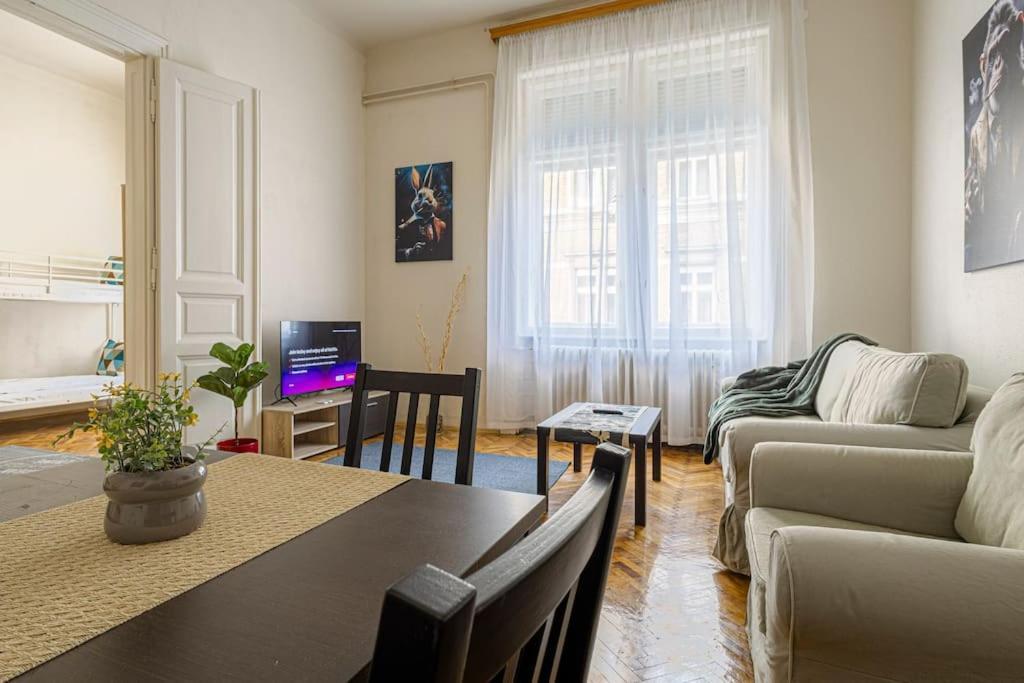 Gentleman Apartment Budapest Exterior foto